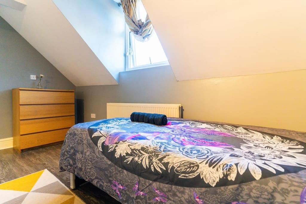 Apartment 2 - Bed Haven With Free Parking